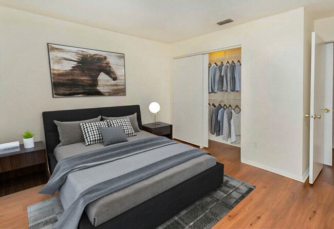 2x1 dormitorio 1 - Southwest Villas ~ Boutique Cottage Style Living Meets Hassle Free Leasing