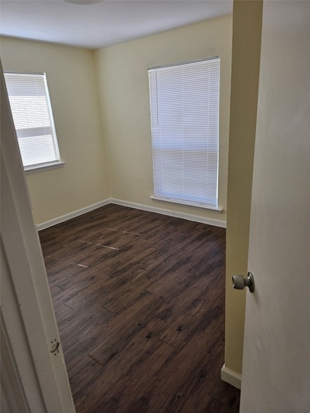 Building Photo - 2502 Coulee St