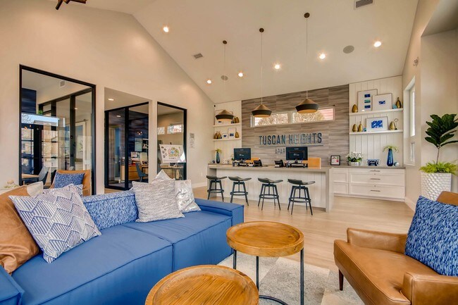 Foto del edificio - Tuscan Heights