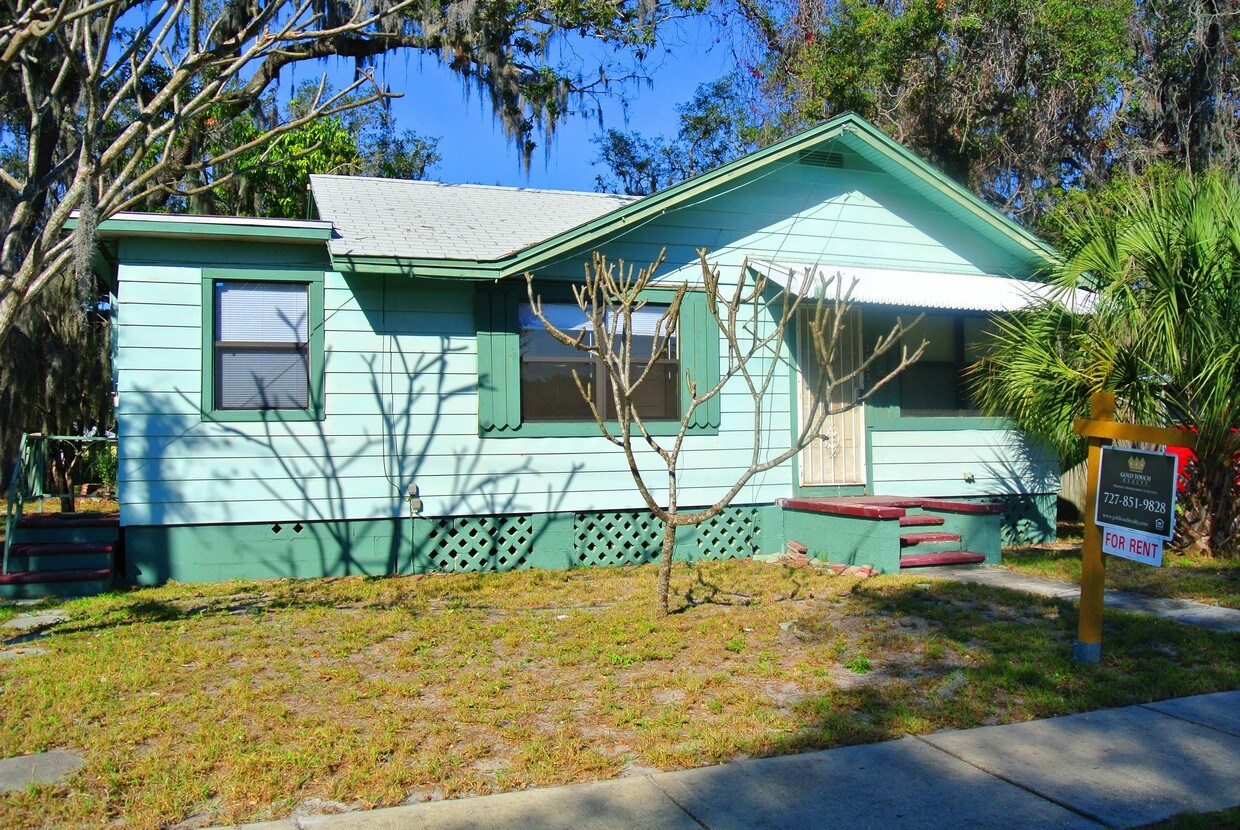 Foto principal - 2633 Emerson Ave S
