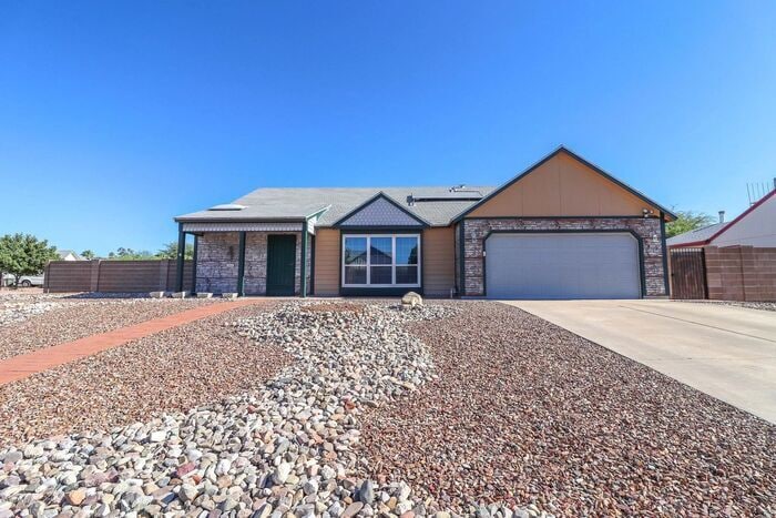 Primary Photo - Tucson Desert Oasis: Your Dream 3-Bed Home Awaits!
