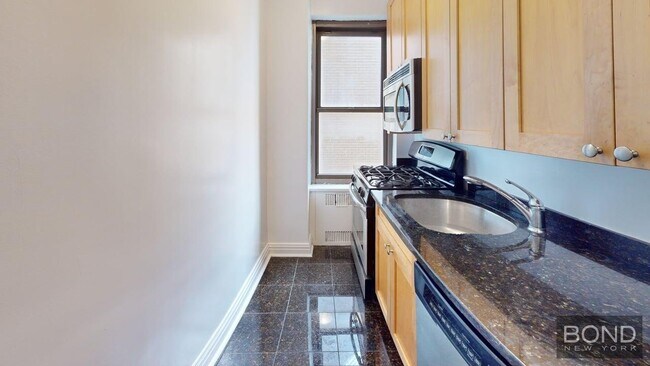 Foto del edificio - 141 E 56th St