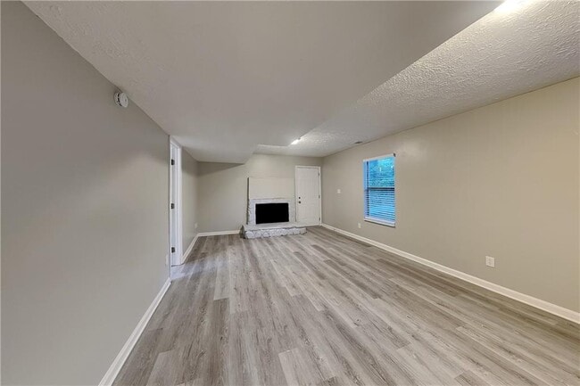 Foto del edificio - 2755 Whitehurst Dr