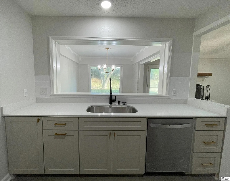 Foto principal - 121 Clearwater Cir