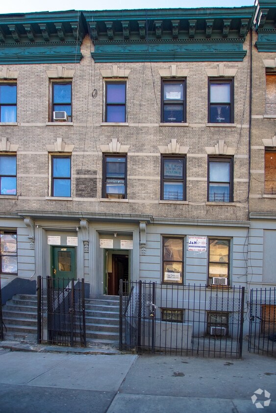 Foto del edificio - 562 W 183rd St