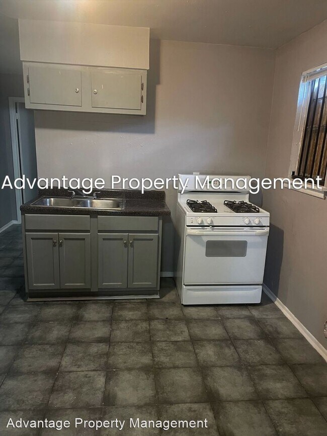 Foto del edificio - 1 br, 1 bath House - 2251 Stovall Ave.