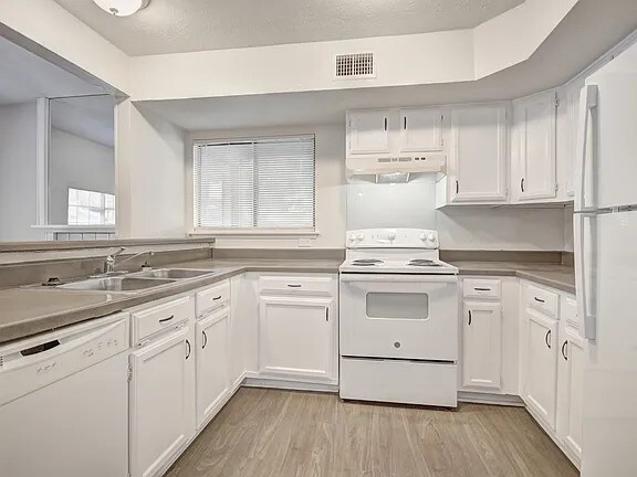 Foto del edificio - 2520 Limestone Dr