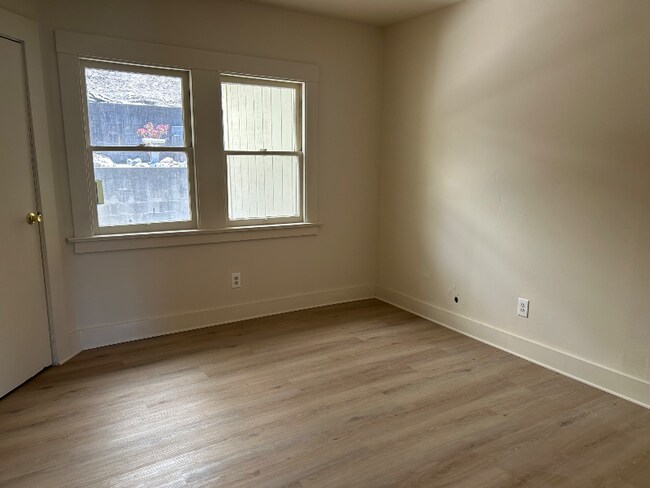 Foto del edificio - 1336 Highland Ave