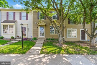 Building Photo - 505 Knollwood Ct