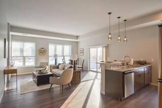 Building Photo - The Scenic