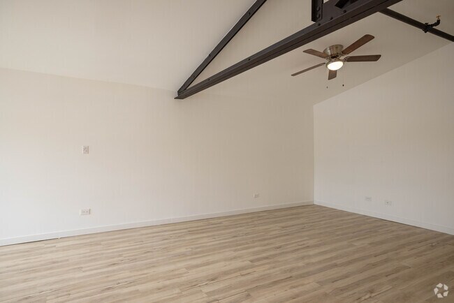 2HAB, 2BA - 1,250 ft² - The Cornell Luxury Apartments