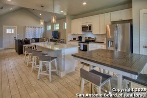 Foto del edificio - 1247 Green Hill Dr