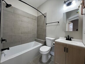 Building Photo - 2249 W Cermak Rd