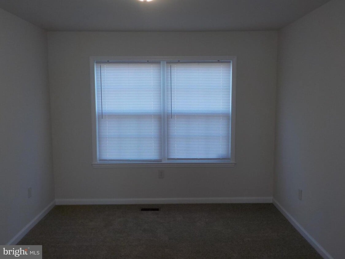Primary Photo - 4202 Beachcraft Ct