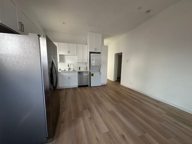 Foto del edificio - Looking for comfort, privacy, and modern l...