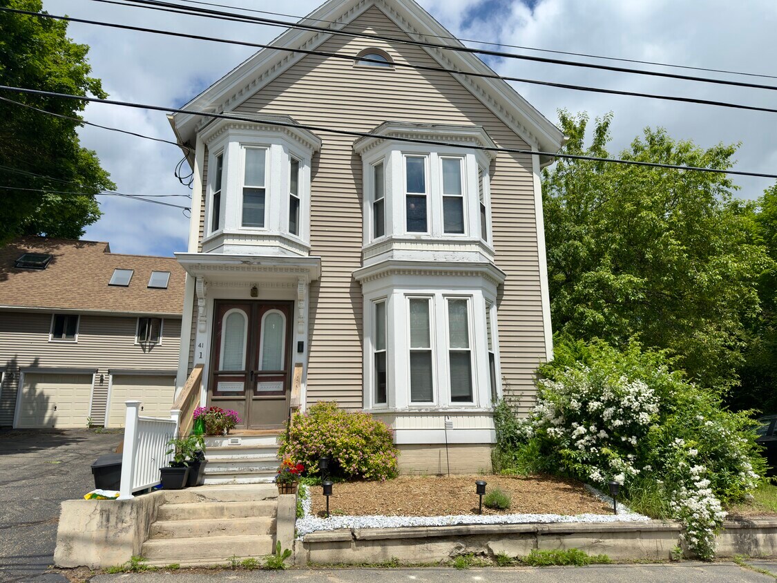 Primary Photo - 41 Pleasant St