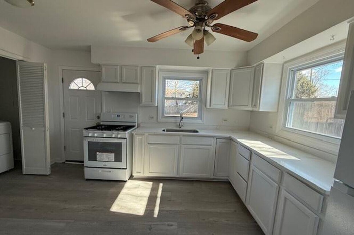 Foto del edificio - 36855 Elizabeth Dr