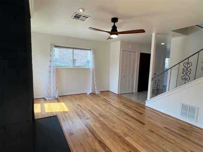 Building Photo - 2503 Bering Dr