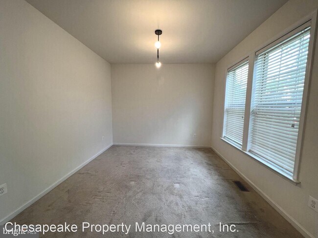 Foto del edificio - 6 br, 3.5 bath House - 7610 Holly Ridge Drive
