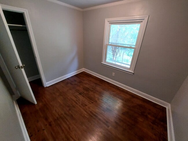 Foto del edificio - 4448 Old Belews Creek Rd