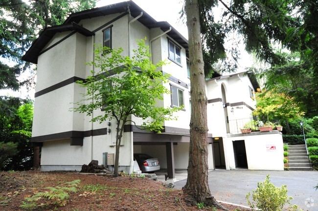 Building Photo - North Forrest Apartments