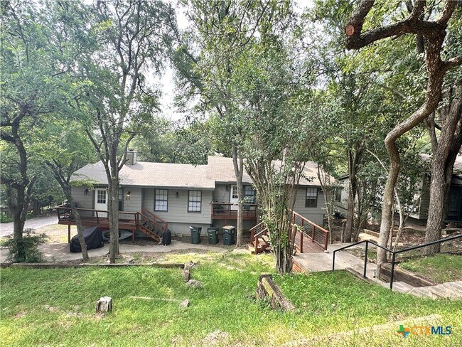 Foto del edificio - 901 Hillyer St