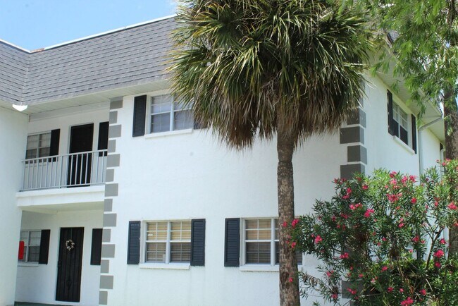 Foto del edificio - Annual Updated 1BR/1BA Condo – New Interior Finishes, Located on the 2nd Floor