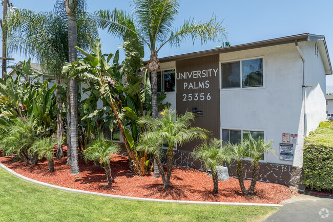 Apartamentos University Palms en Loma Linda, CA - University Palms