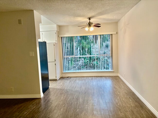 Photo - 1595 E Chevy Chase Dr Apartment