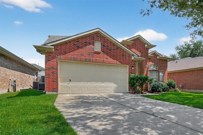 Building Photo - 2711 Shallow Falls Ct
