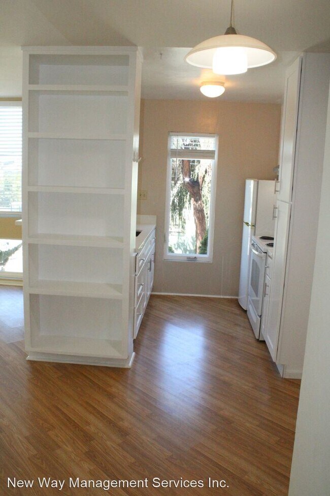 Building Photo - 1 br, 1 bath House - 2201 Virginia Street, #2