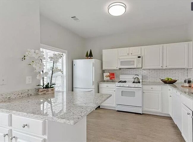 Building Photo - 1064 Prestwyck Court