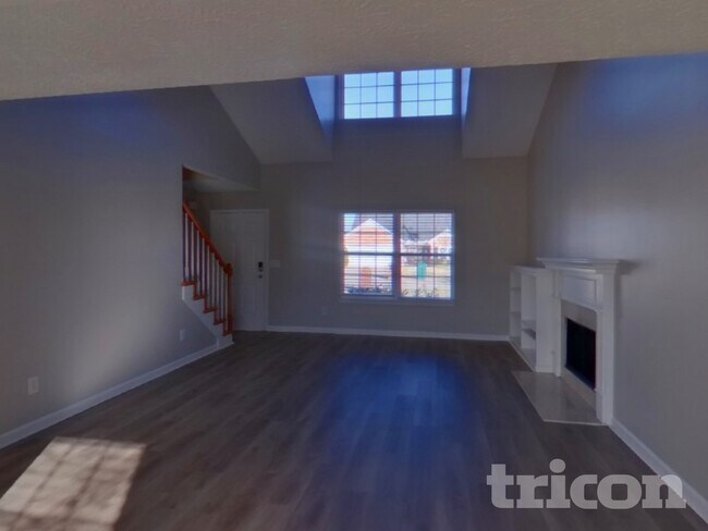 Foto del edificio - 3011 Deer Trail Dr