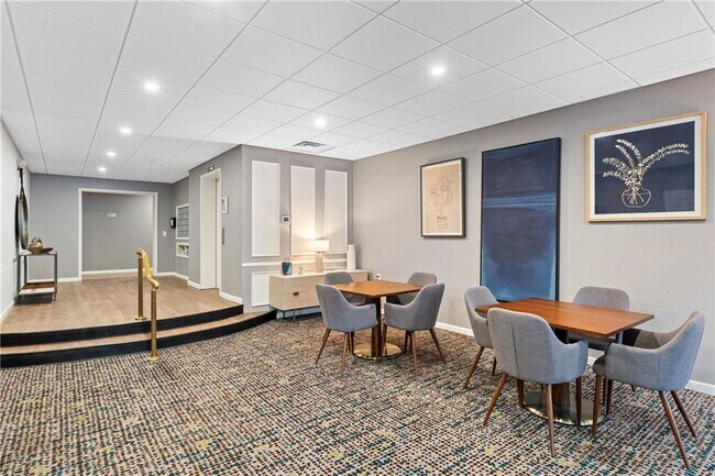 Foto del edificio - 30 Argyle Ave