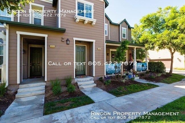 Building Photo - 3 Bedroom Riverpark Home Available October 18