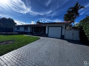 Building Photo - 12745 SW 33rd Terrace