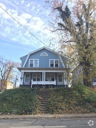 Building Photo - 2636 Neil Ave