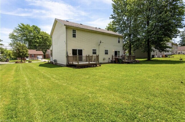 Building Photo - 5044 Clifton Ave