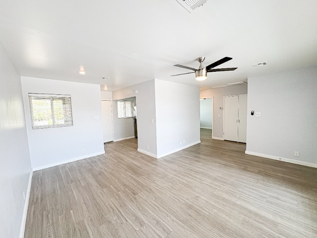 Building Photo - 301 W Turney Ave