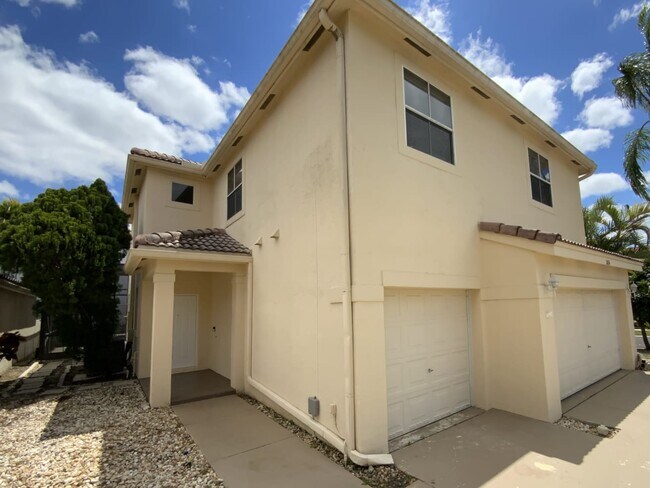 Building Photo - 11106 Baybreeze Way