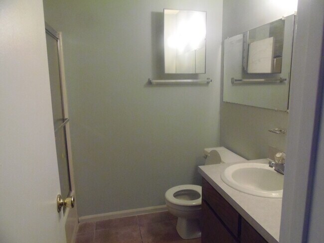 Foto del edificio - 3 bedroom brick home in Summerville