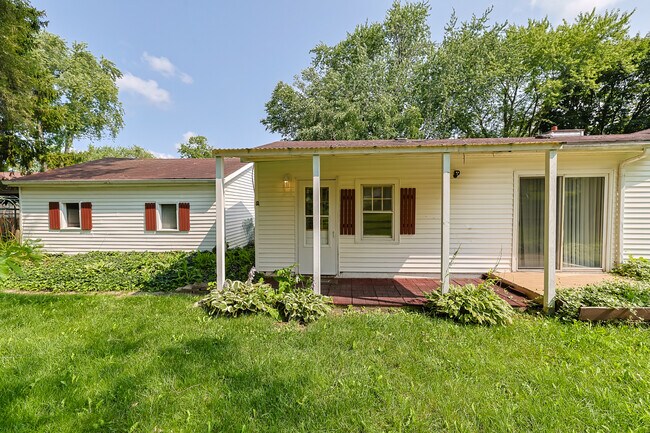 Building Photo - 13065 W Blanchard Rd
