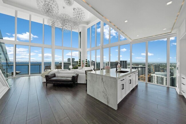 Foto del edificio - 888 Biscayne Blvd