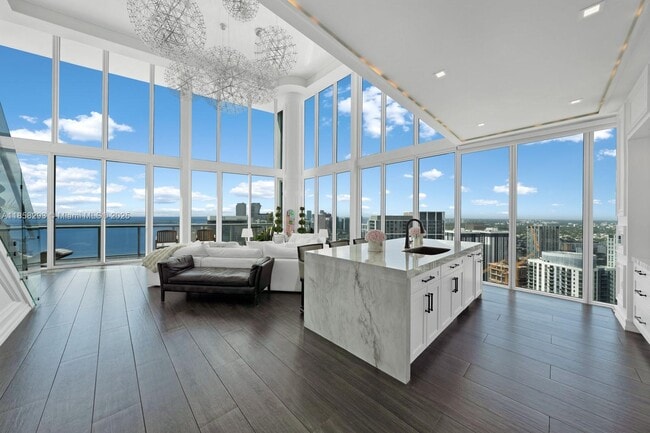 Building Photo - 888 Biscayne Blvd