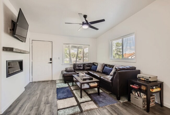 Foto del edificio - 1296 Vaughn St