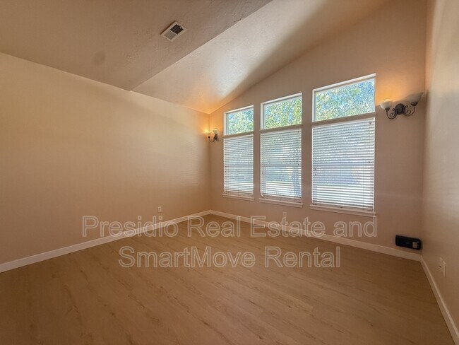 Building Photo - 2798 Asbury Ln