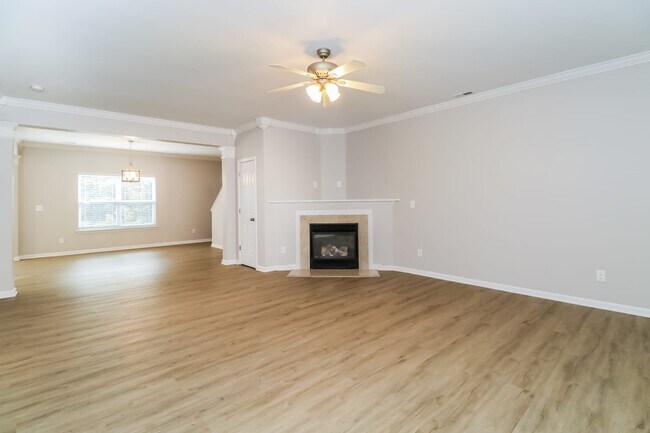 Building Photo - 138 Flanders Dr