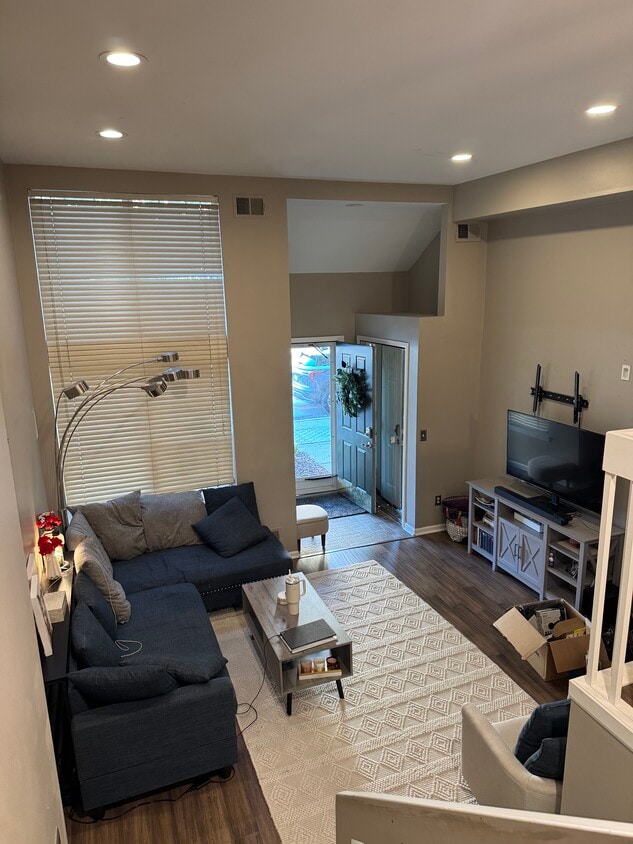 Foto principal - 1335 S Washington Ave