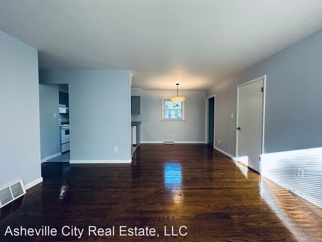 Building Photo - 3 br, 2 bath House - 49 Cub Road