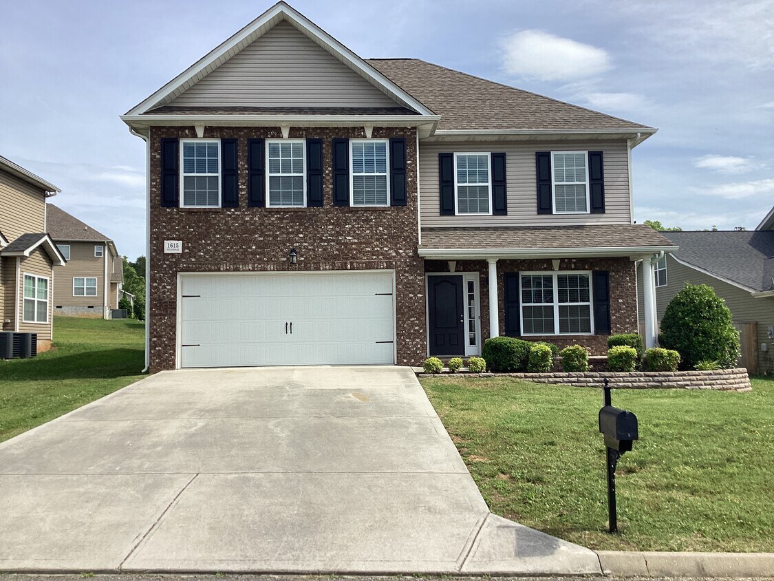 1615 Douglas Wood Lane House for Rent in Knoxville, TN